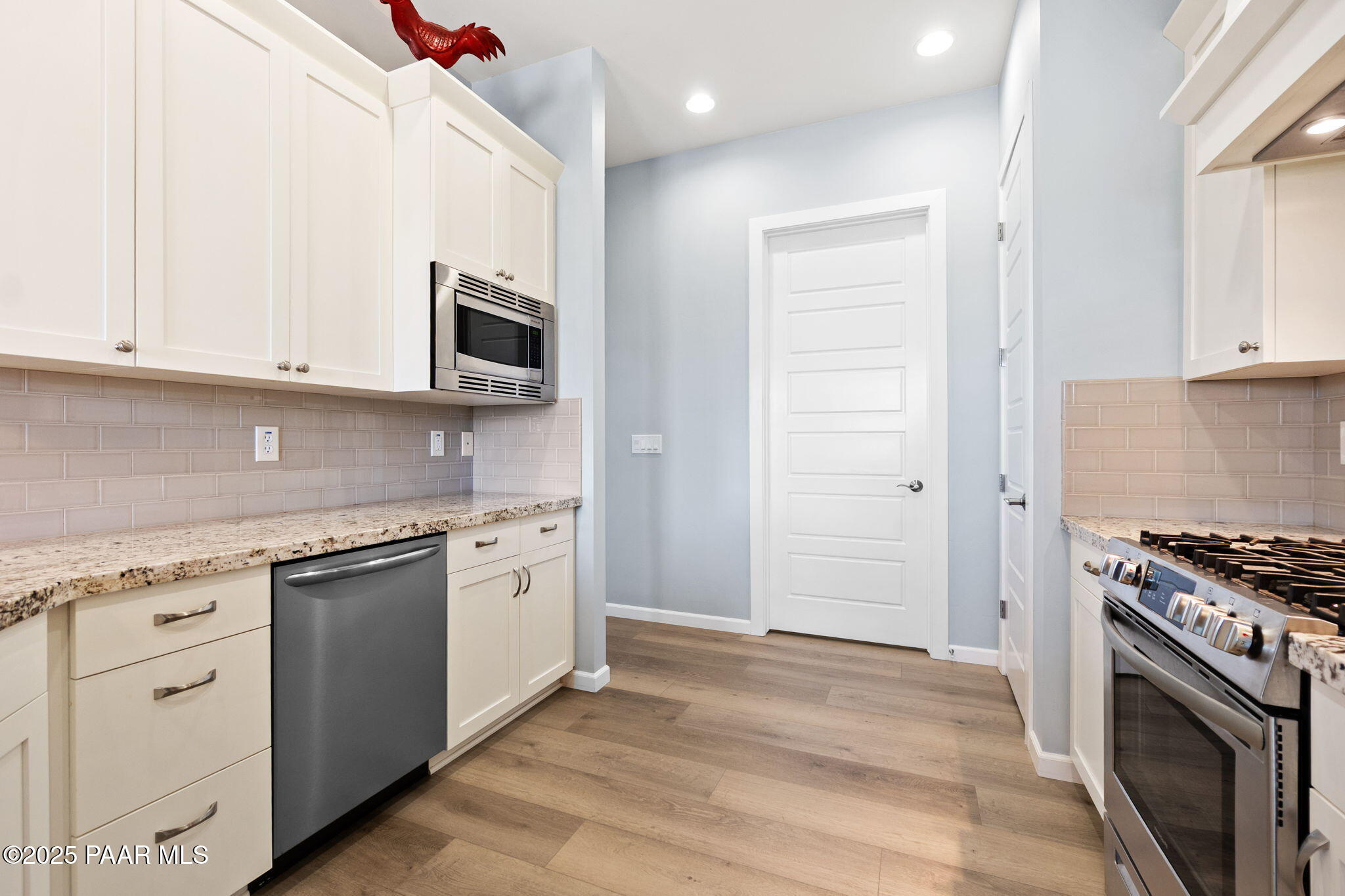 13595 N Warpaint Place