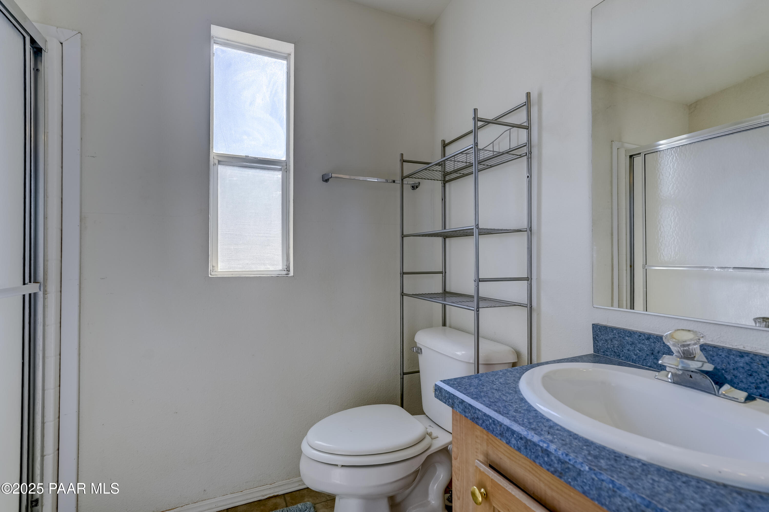 1805 W Carriage Lane