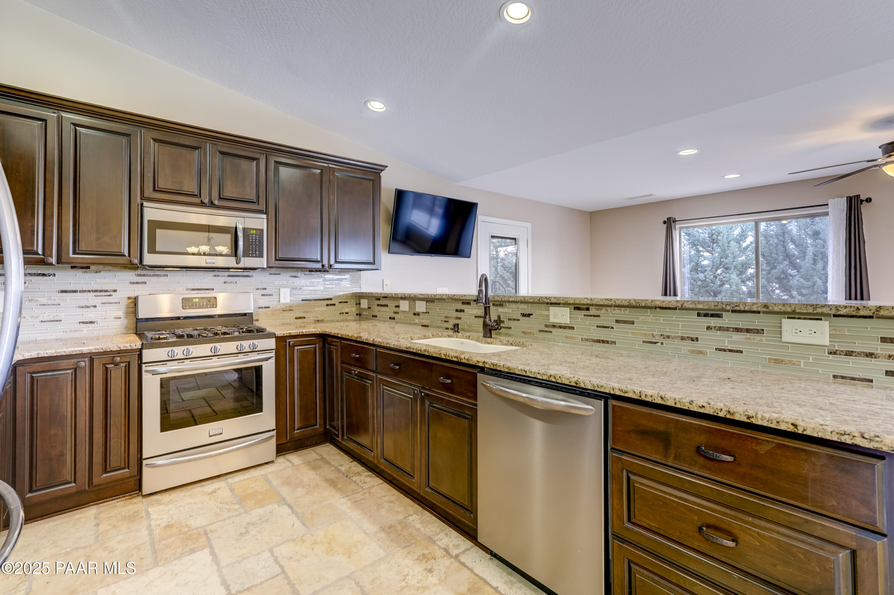 5825 Curry Court