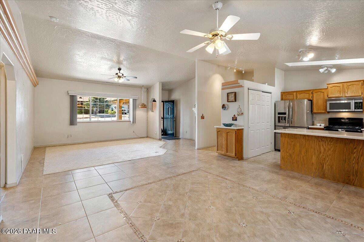 5089 N Village Drive