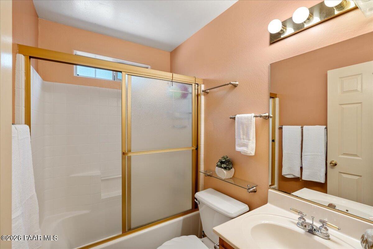 5089 N Village Drive