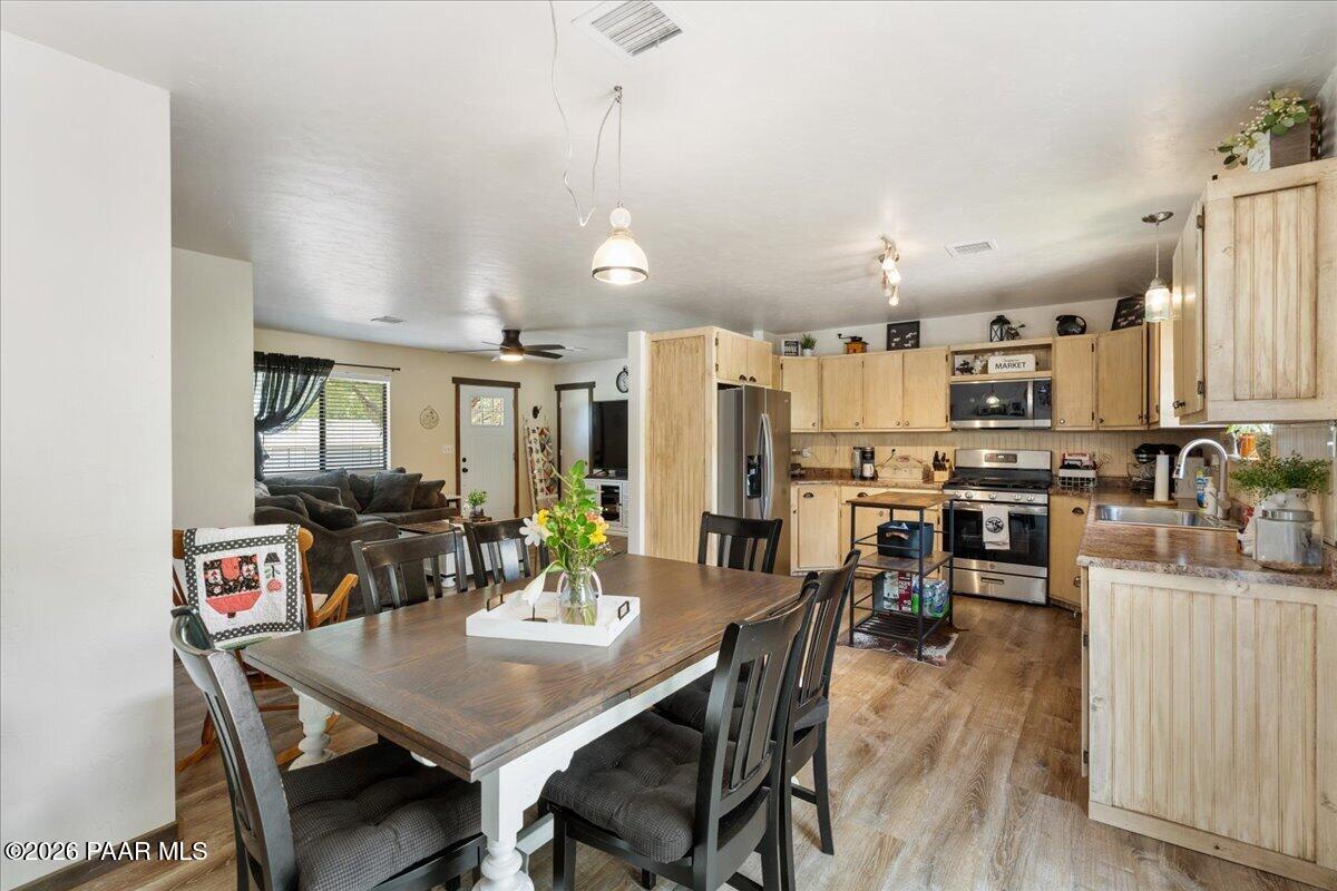 8601 E Crater Court