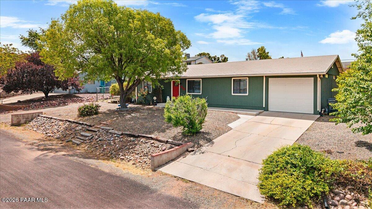 8601 E Crater Court