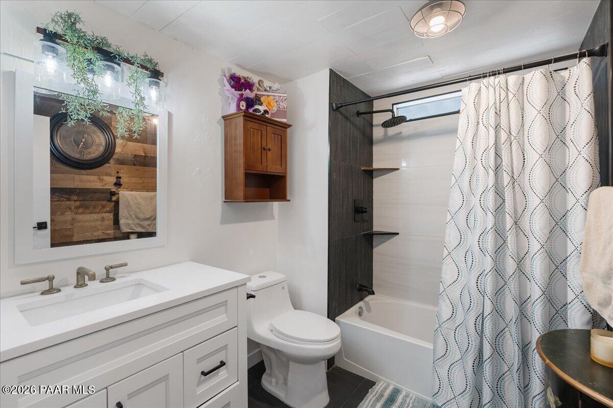 20589 E Larry Lane