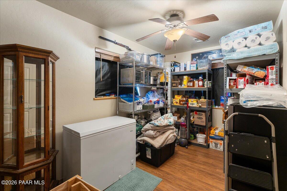 1614 N Road 4 1/2