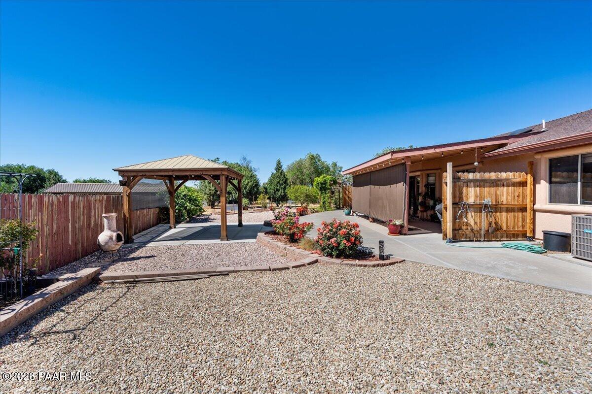 1614 N Road 4 1/2