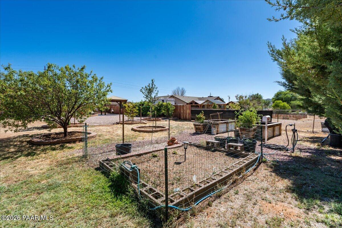 1614 N Road 4 1/2