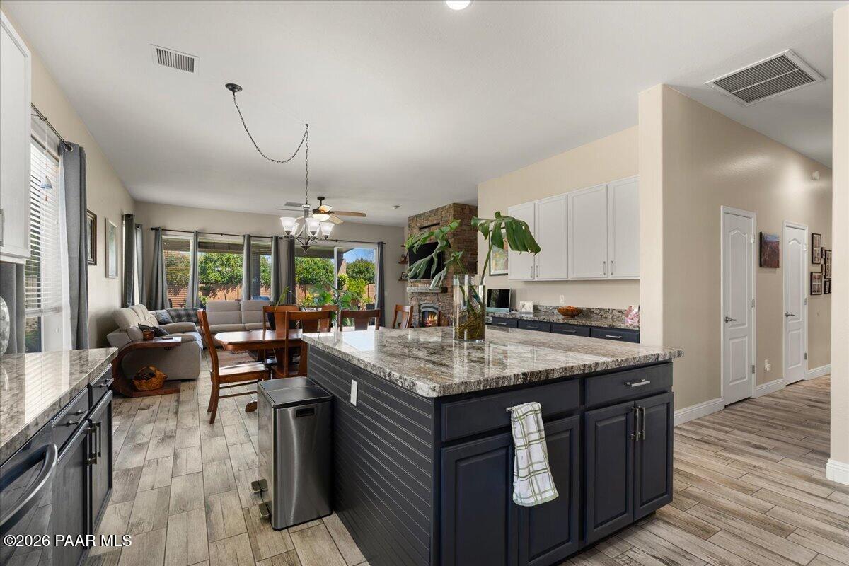 7648 E Nightingale Star Lane