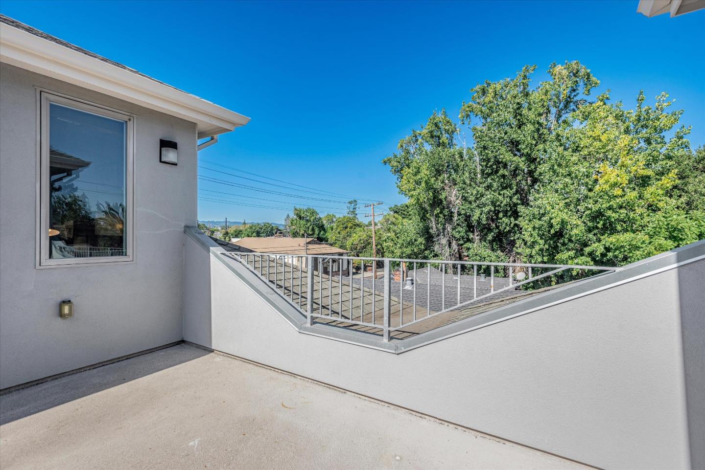 21 S Claremont ST 13