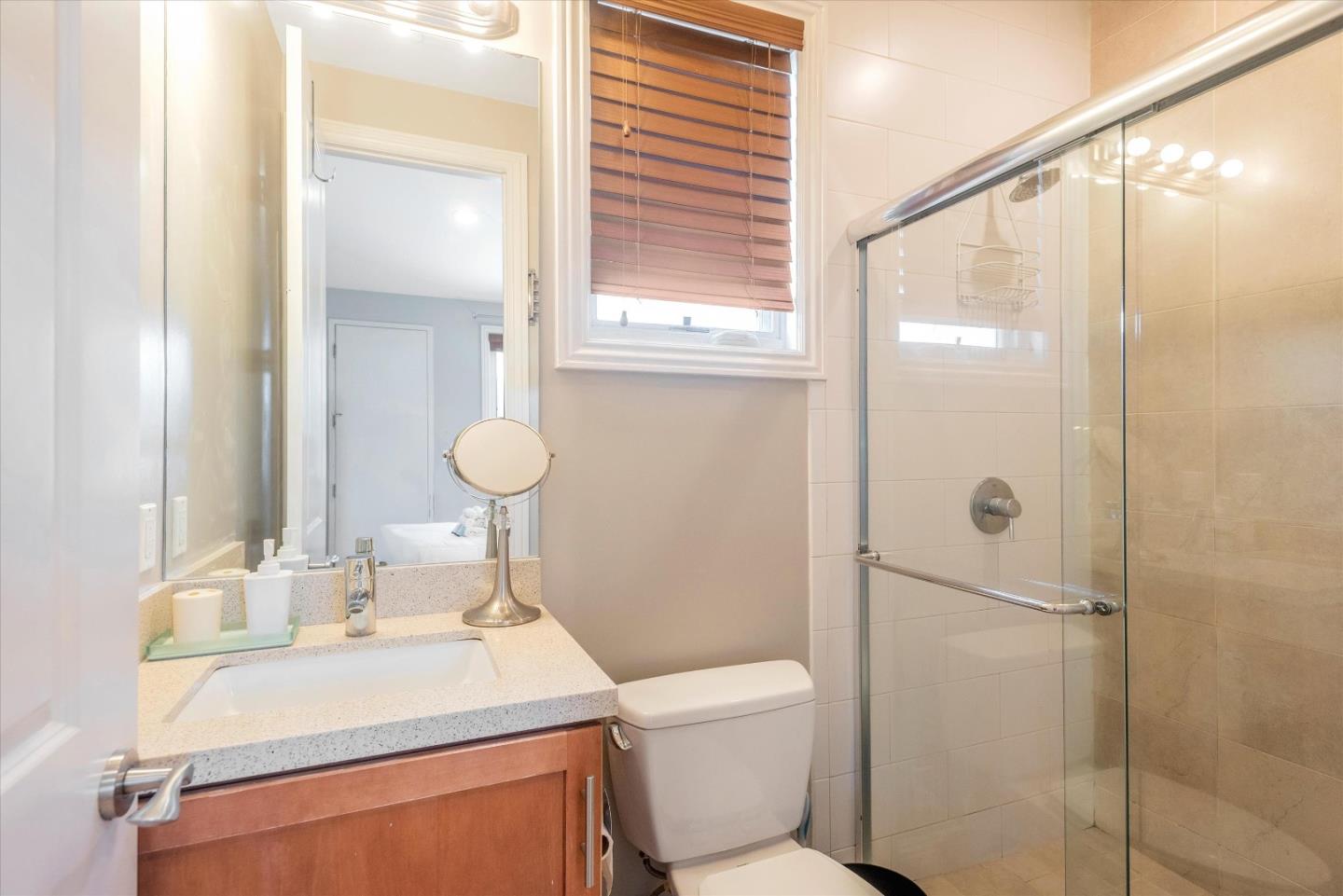 21 S Claremont ST 13