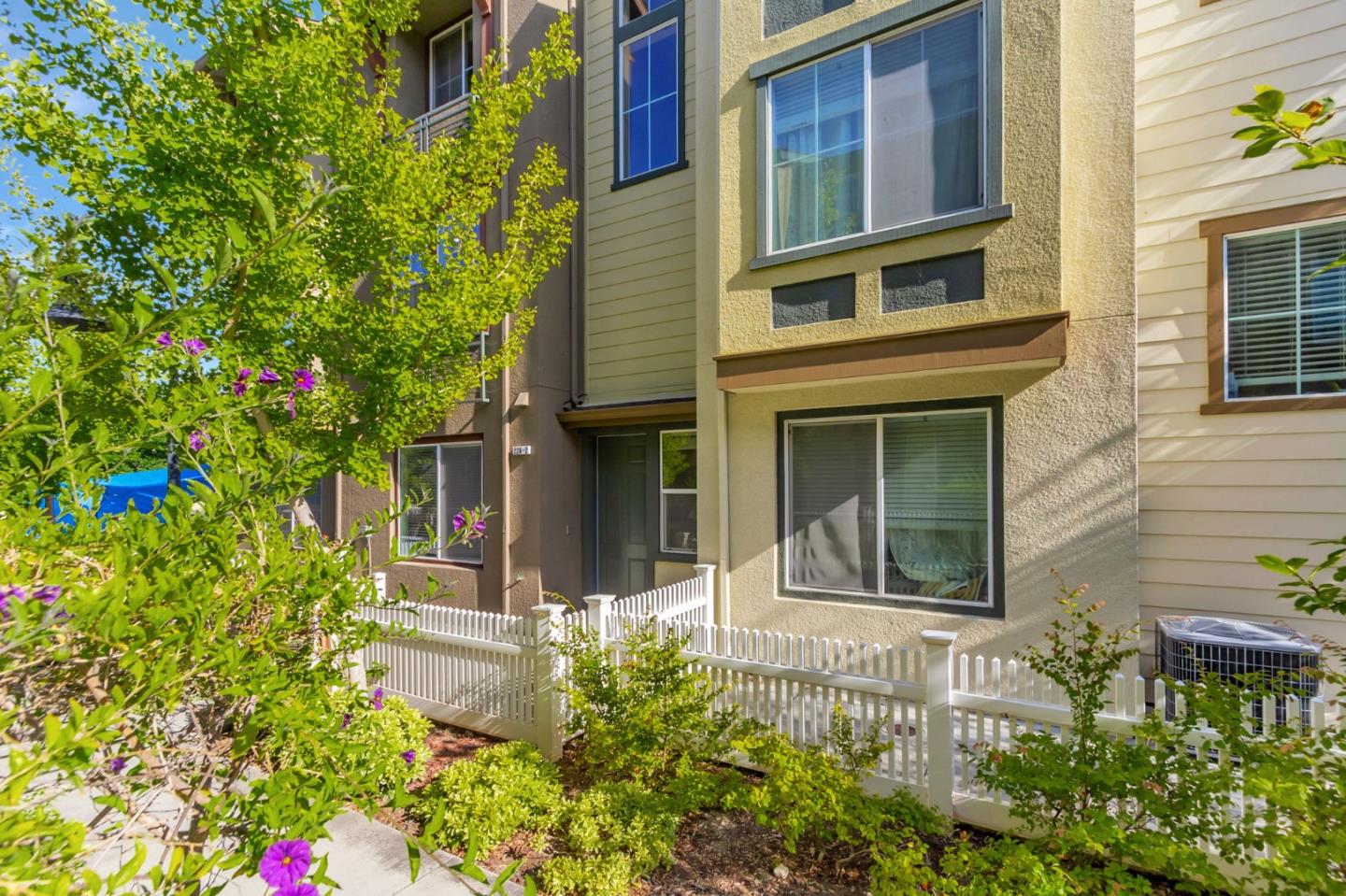 226 Peppermint Tree Terrace 2