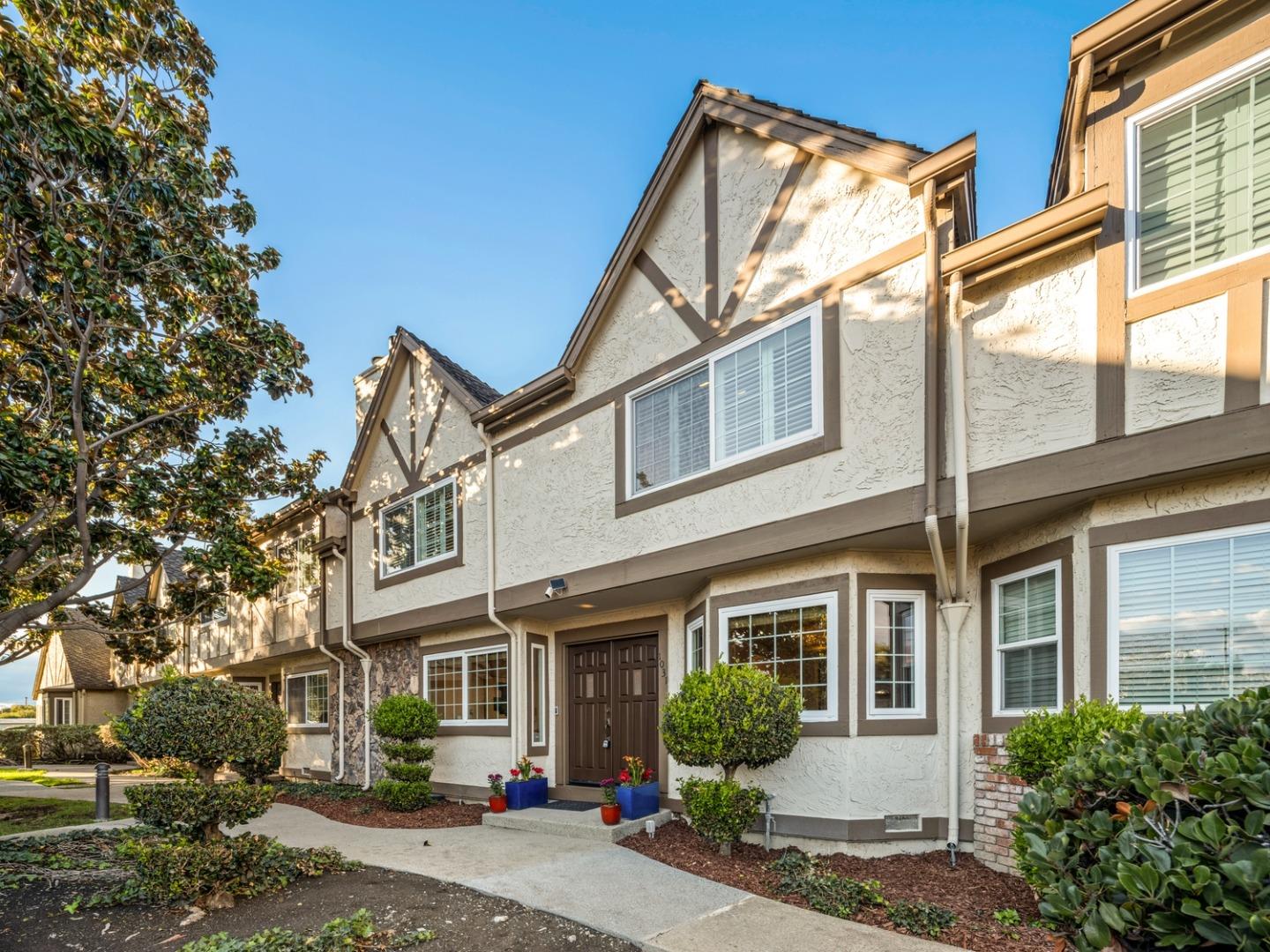 1031 Las Palmas Drive