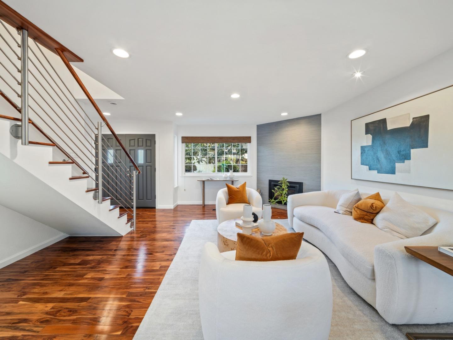 1031 Las Palmas Drive