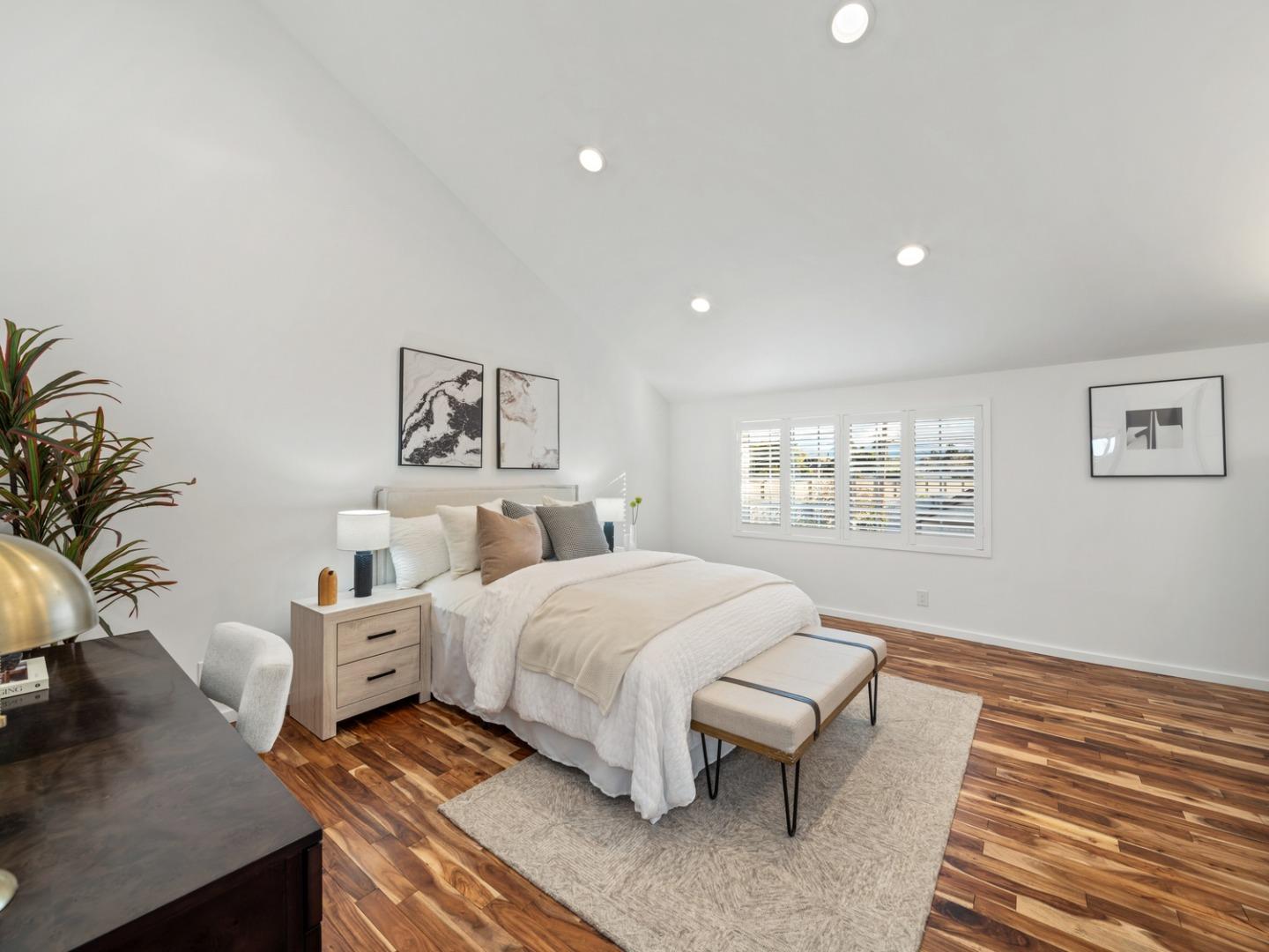 1031 Las Palmas Drive