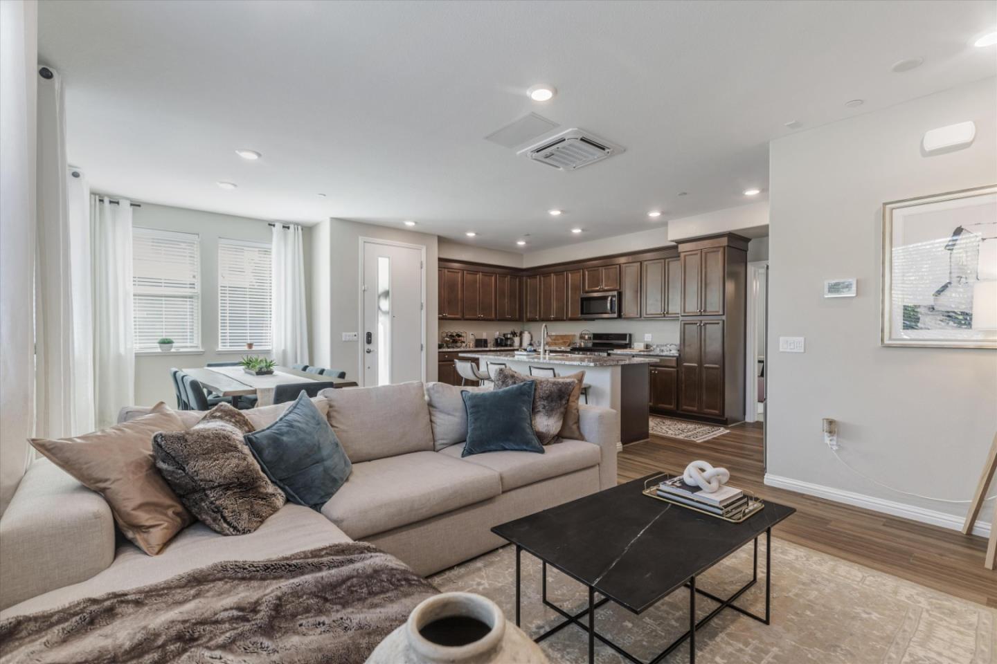 6568 Vision Court