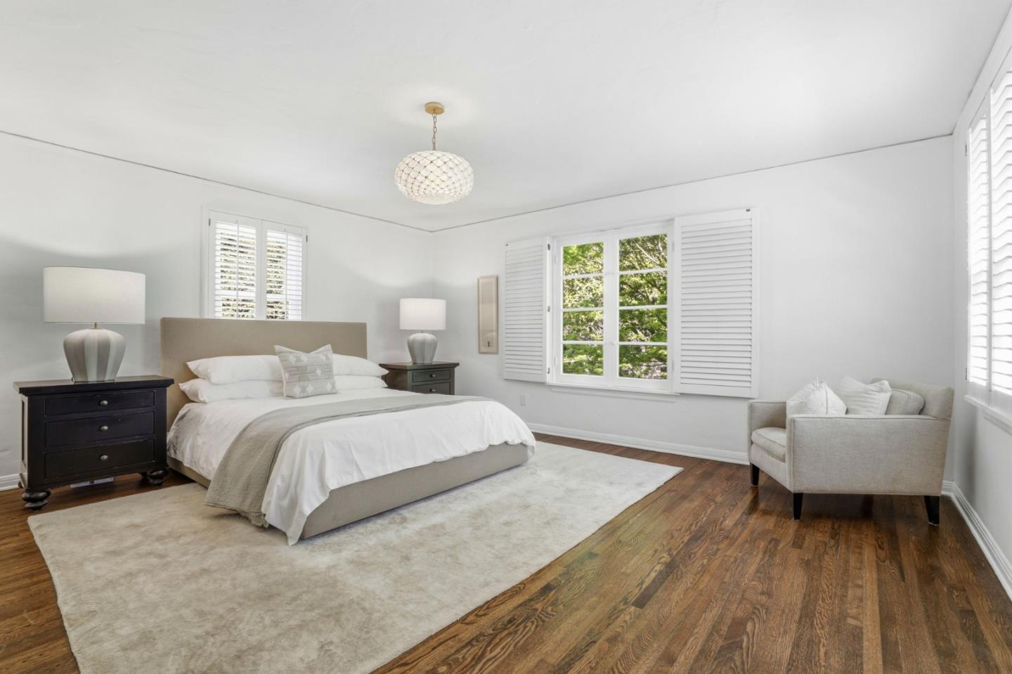 566 East Crescent Drive