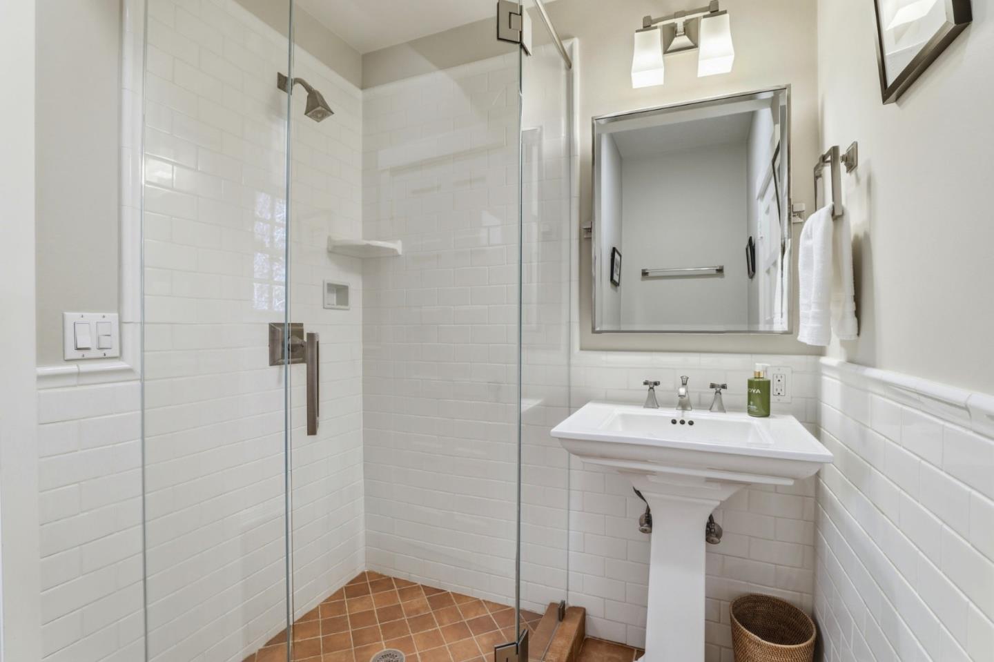 566 East Crescent Drive