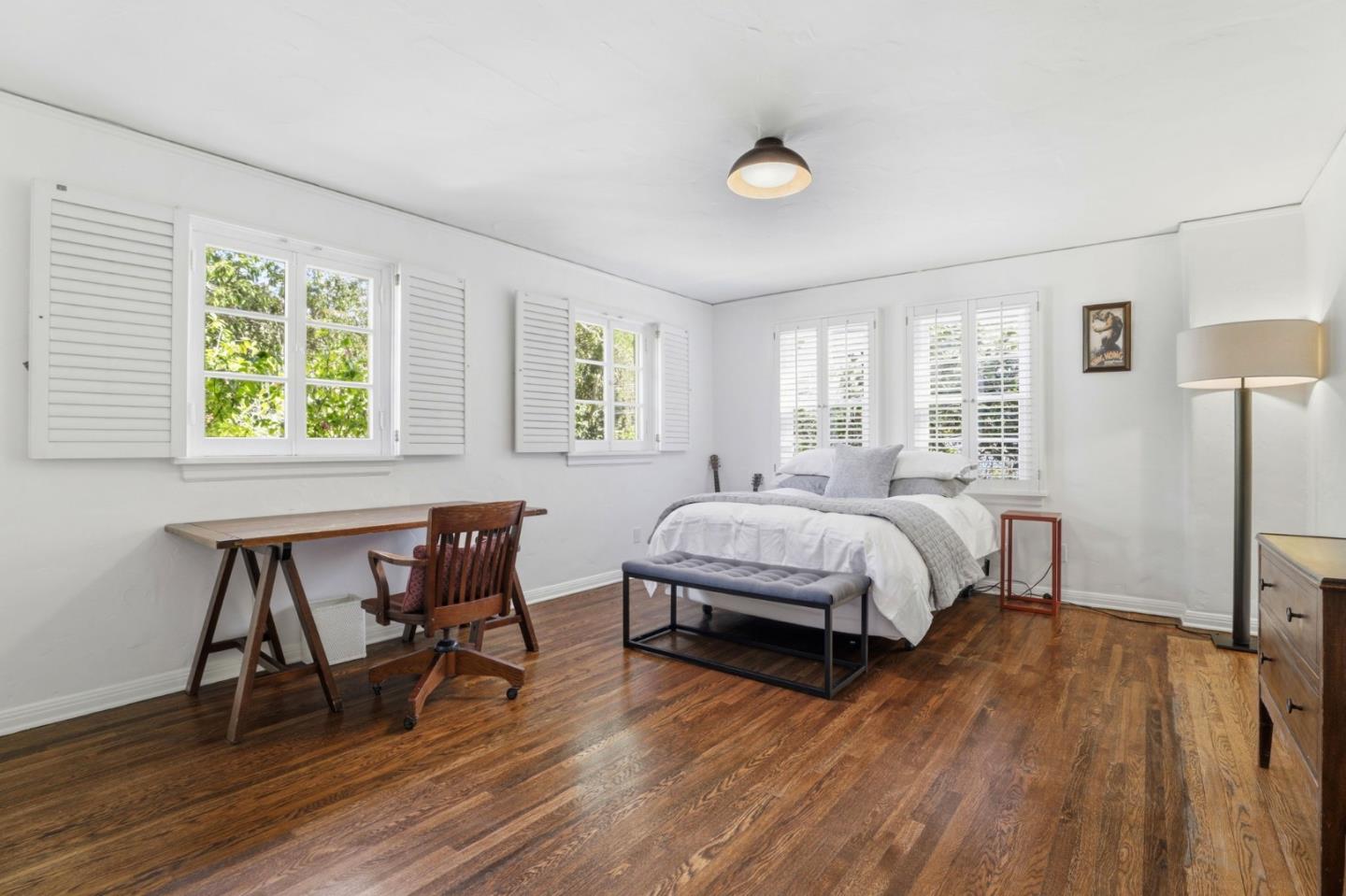 566 East Crescent Drive