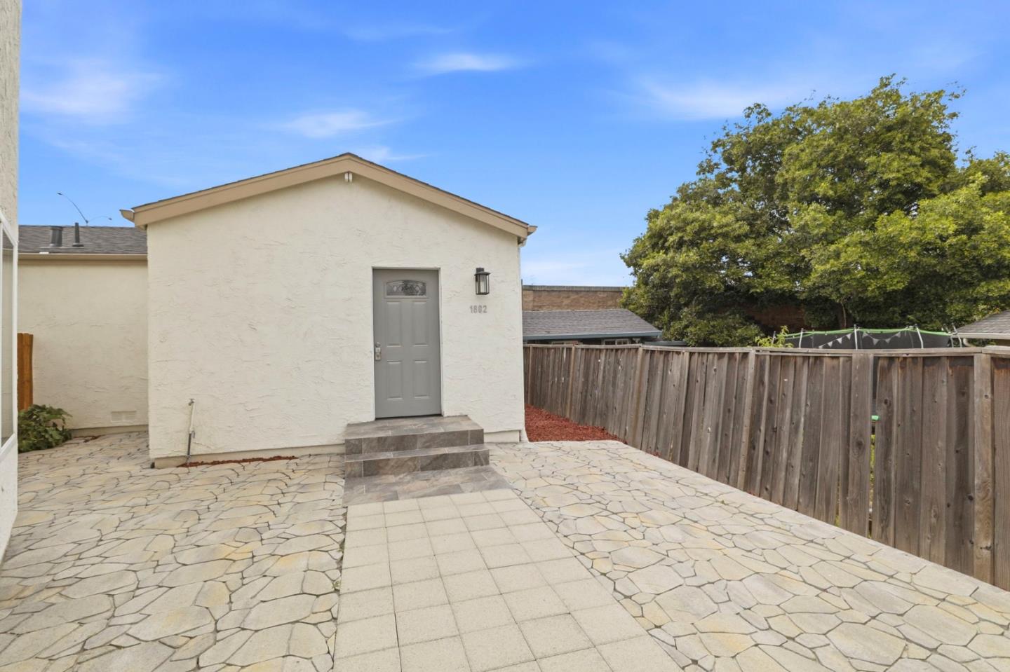 1802 Ponca Court
