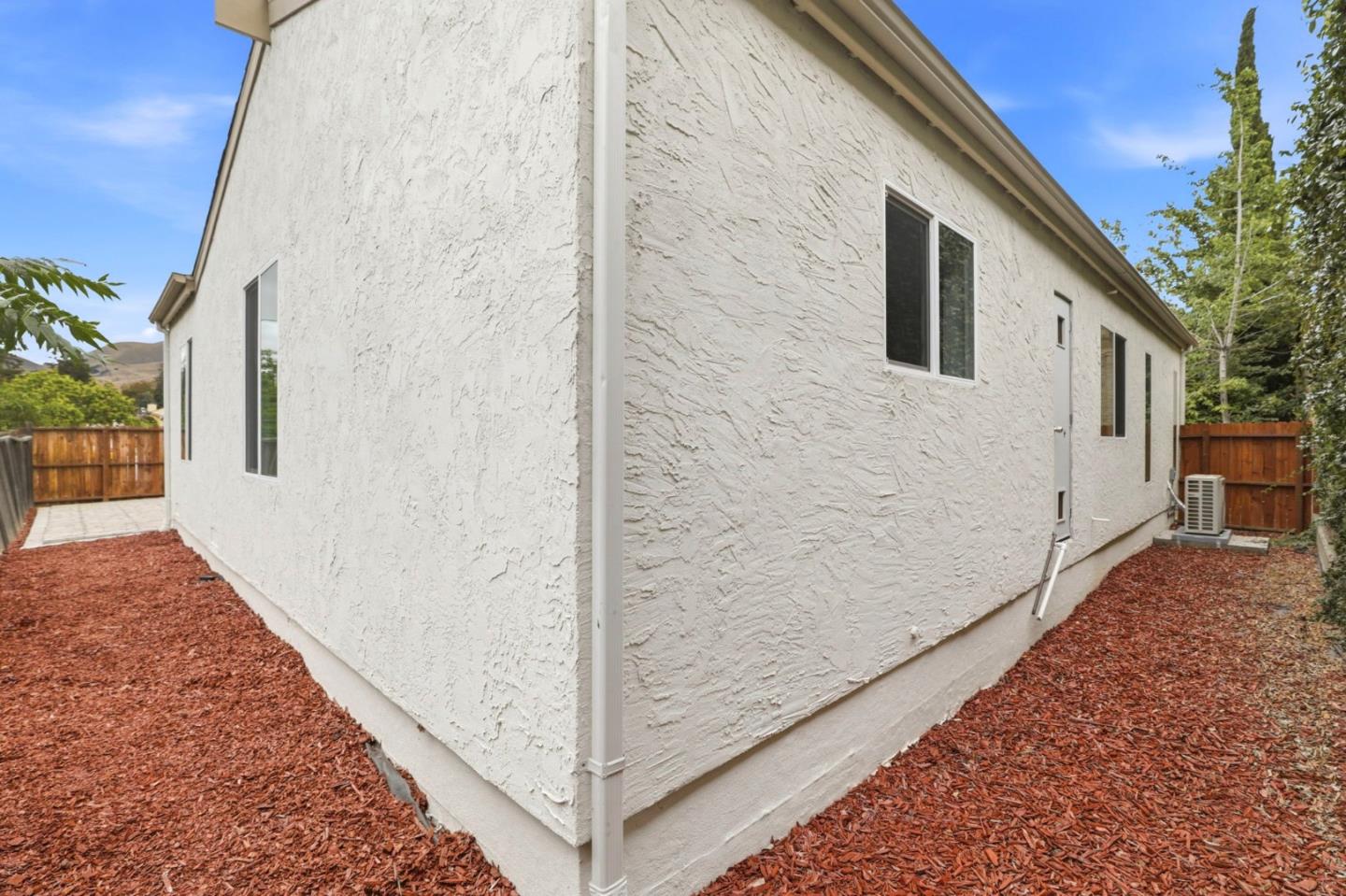 1802 Ponca Court