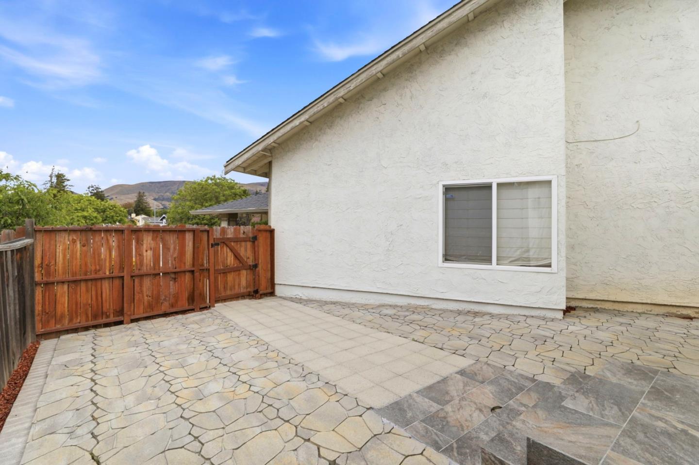 1802 Ponca Court