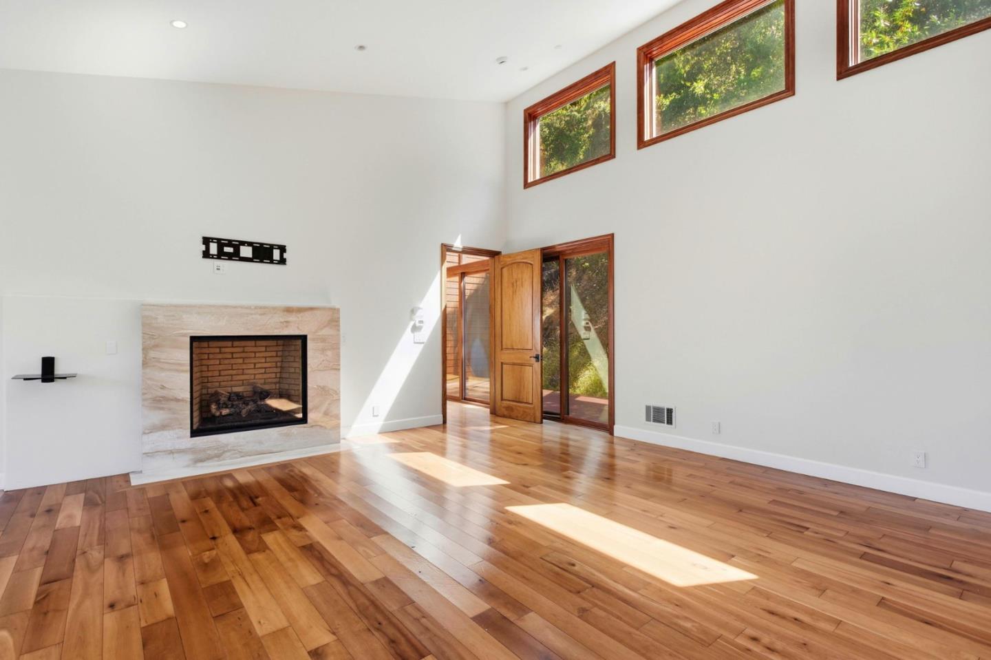 3911 Pepper Tree CT