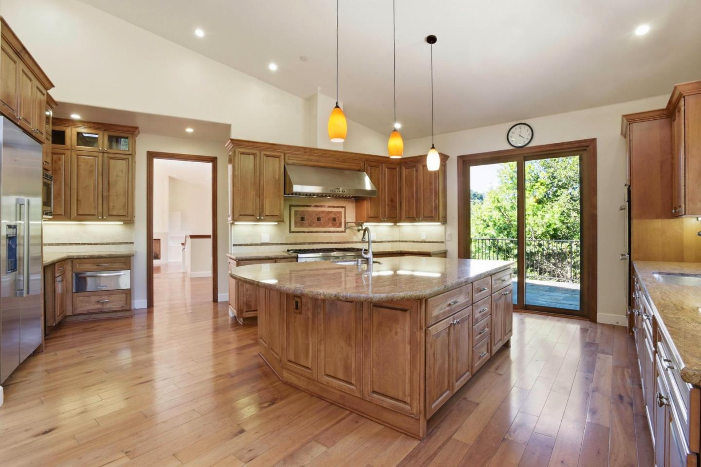 3911 Pepper Tree CT