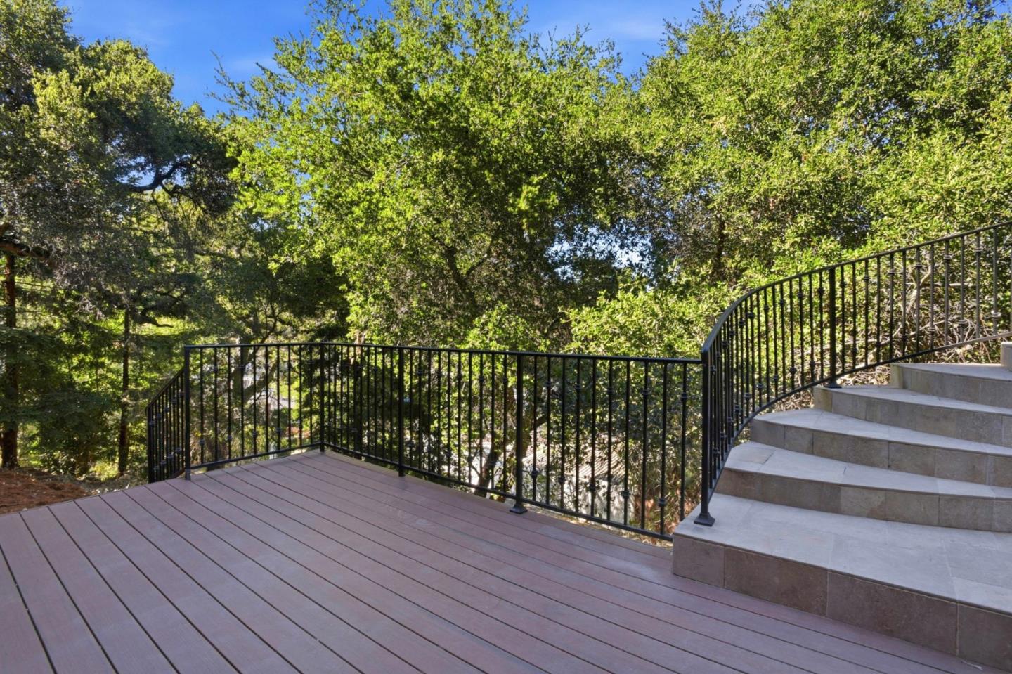 3911 Pepper Tree CT