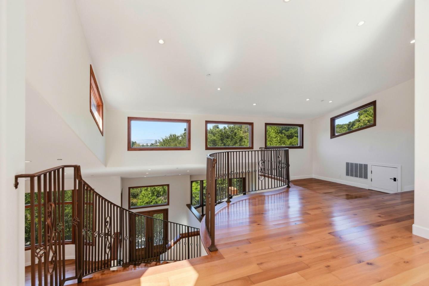 3911 Pepper Tree CT