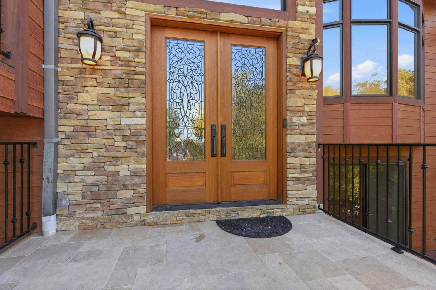 3911 Pepper Tree CT