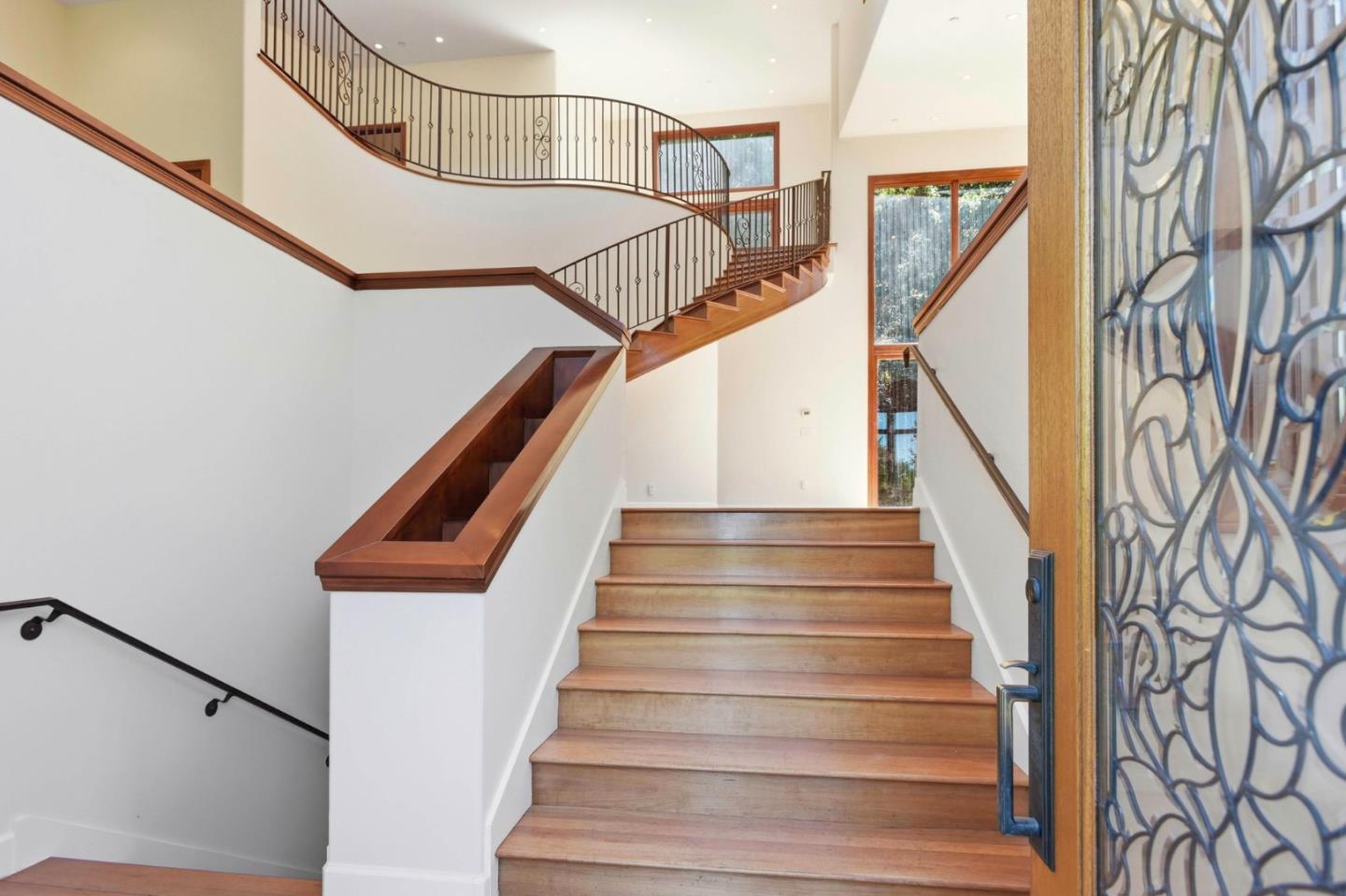3911 Pepper Tree CT