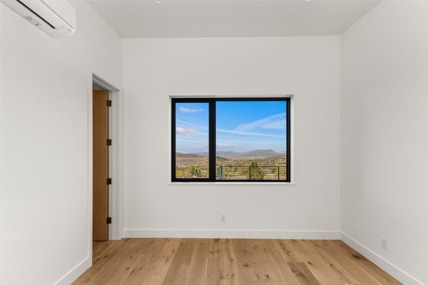 1312 Mira Vista COURT