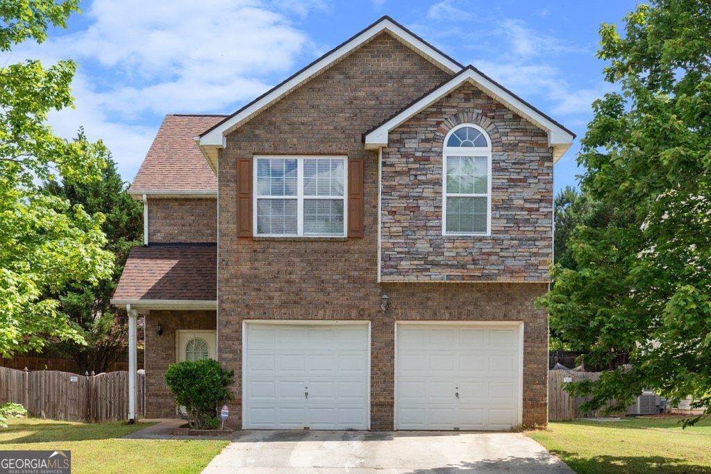 1050 Buckingham Terrace