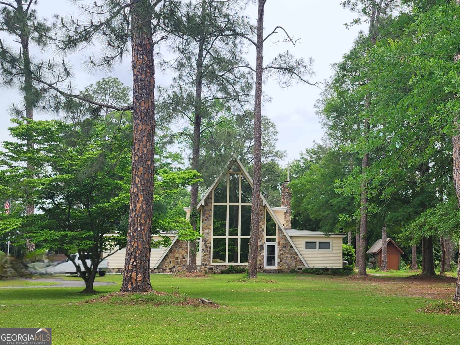 8200 Third District Road