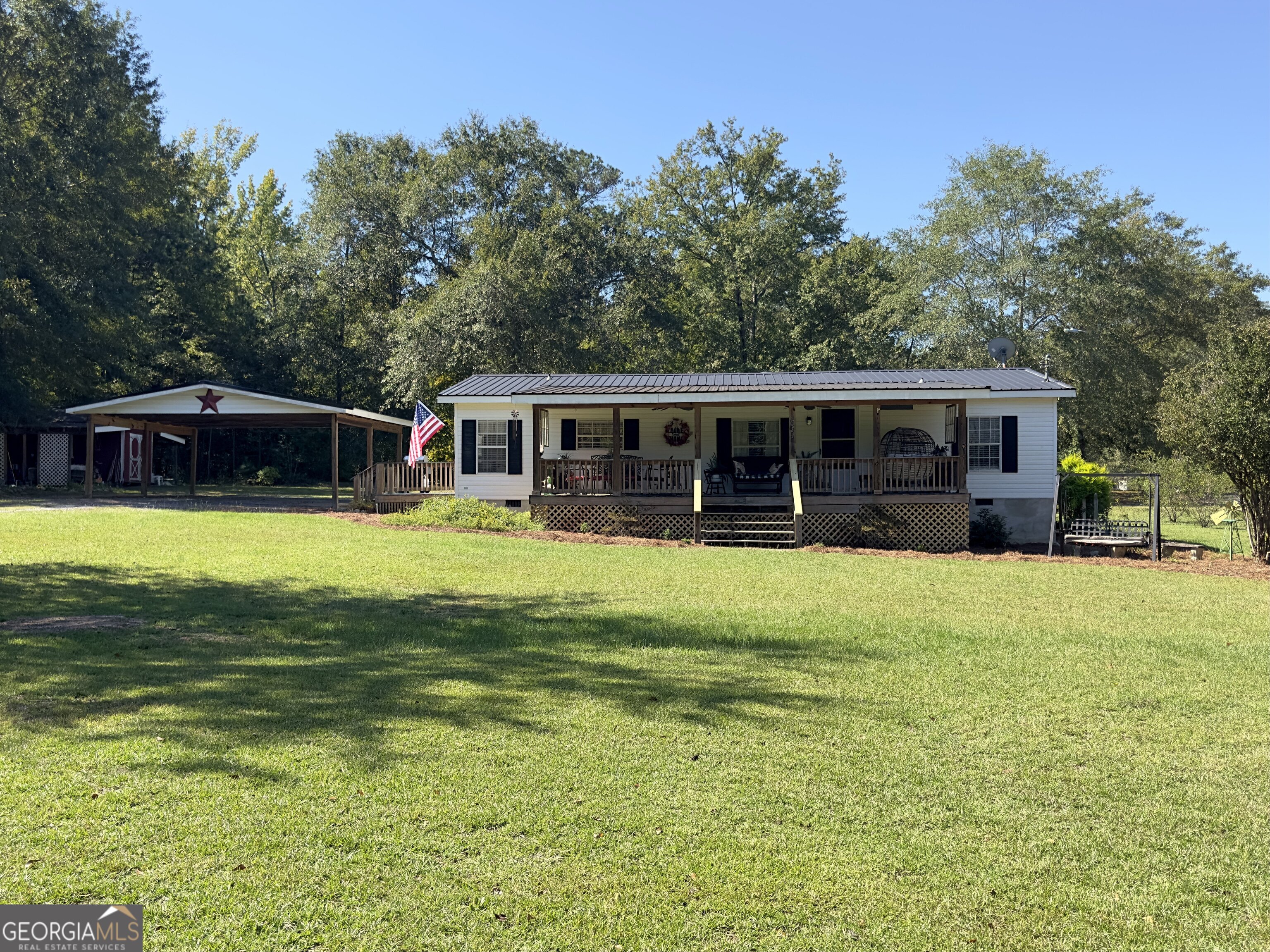 1011 Horseshoe Circle