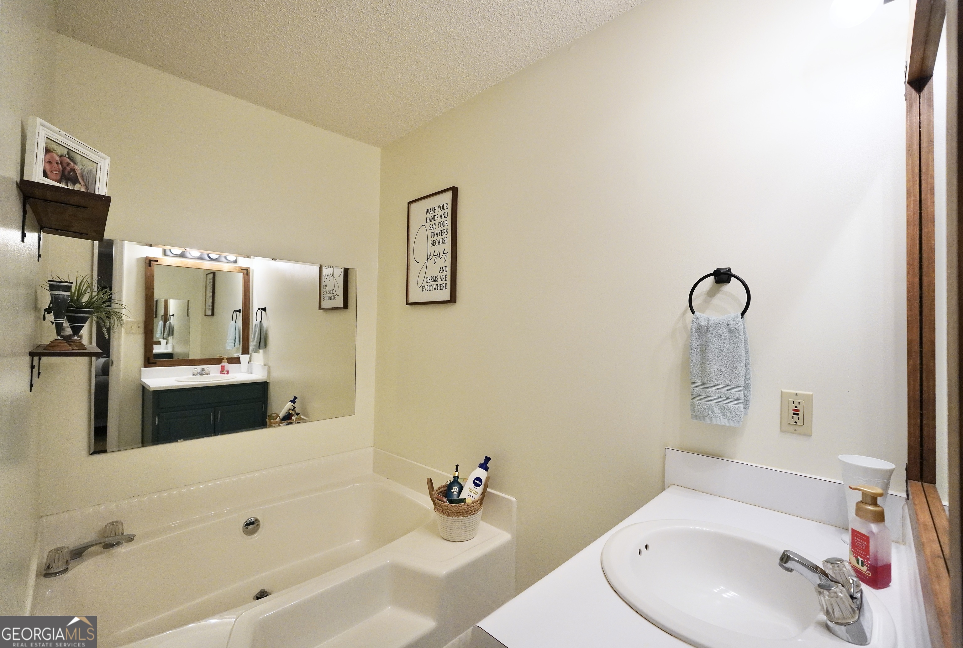 2096 Old Jackson Road