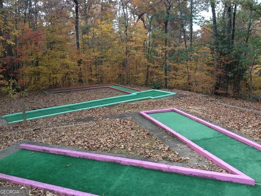 281 Greentree Parkway