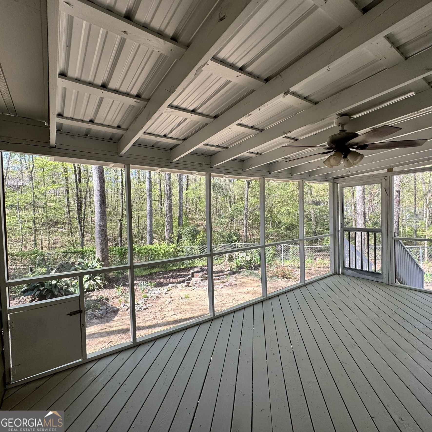 281 Greentree Parkway