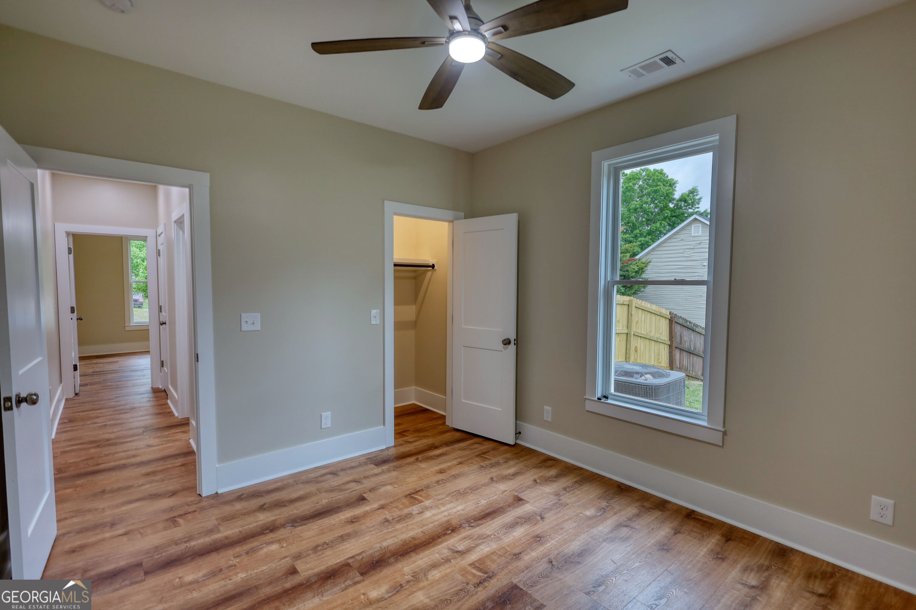 25 Oakbrook Lane