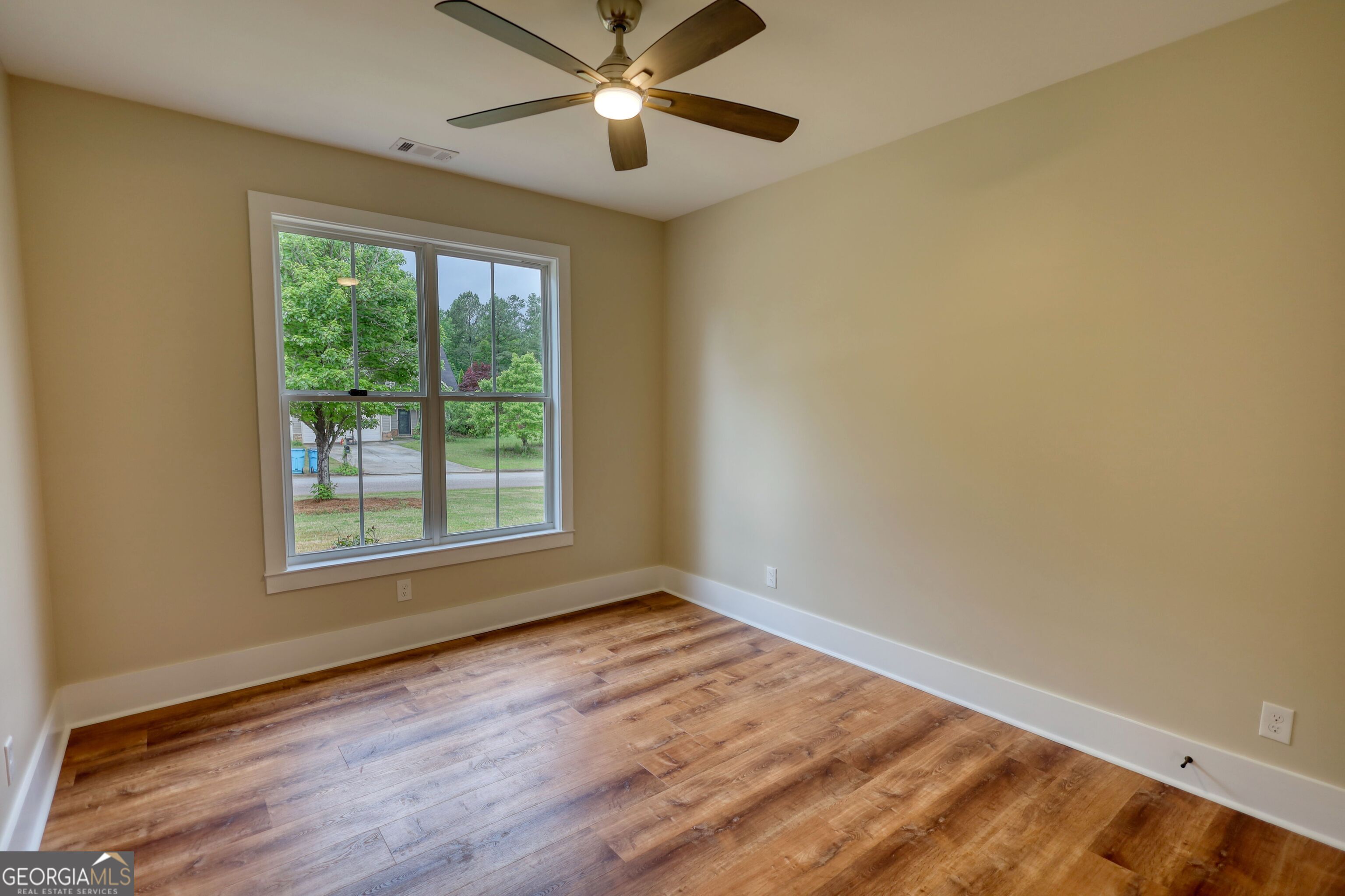 25 Oakbrook Lane