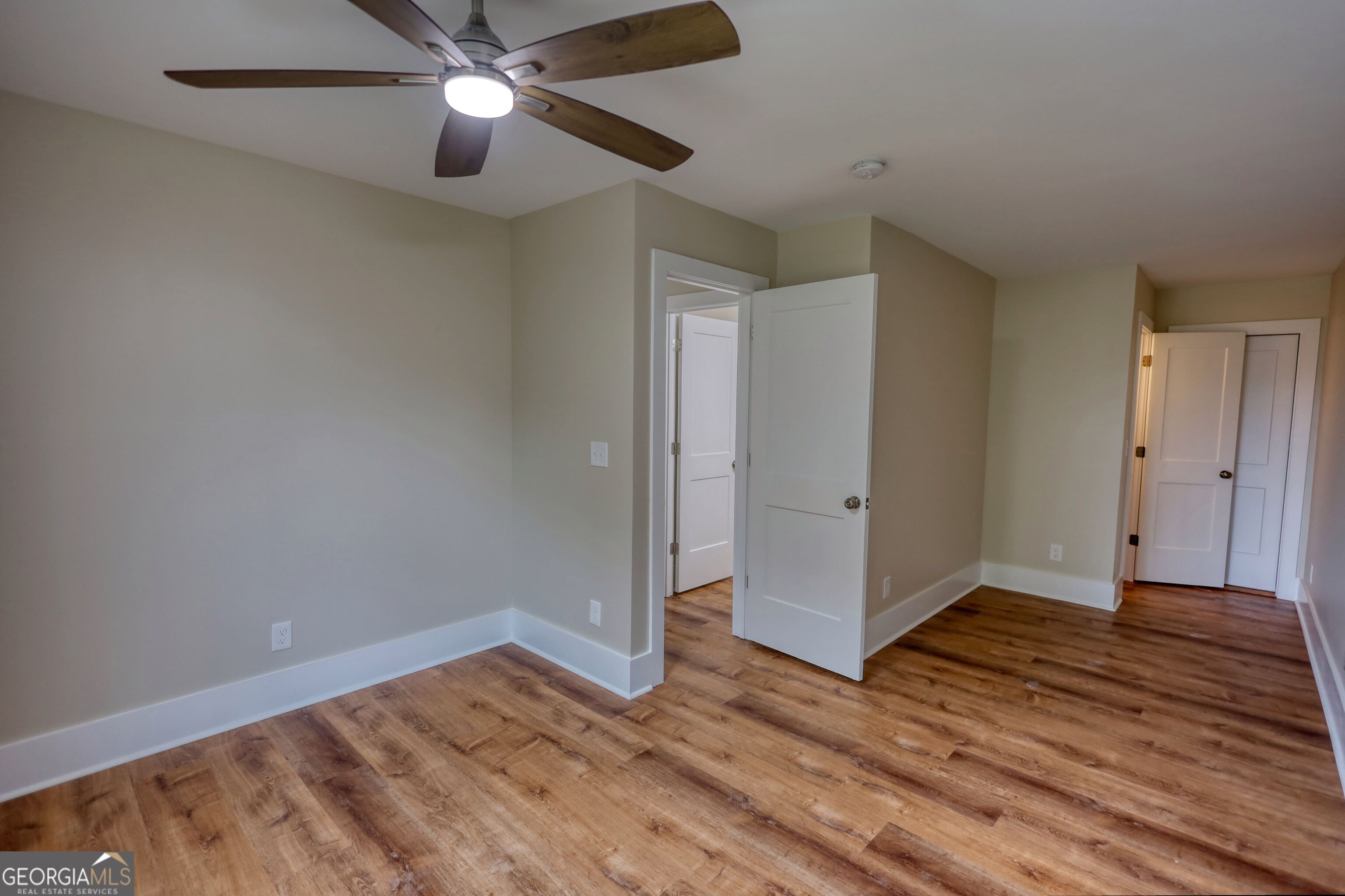 25 Oakbrook Lane