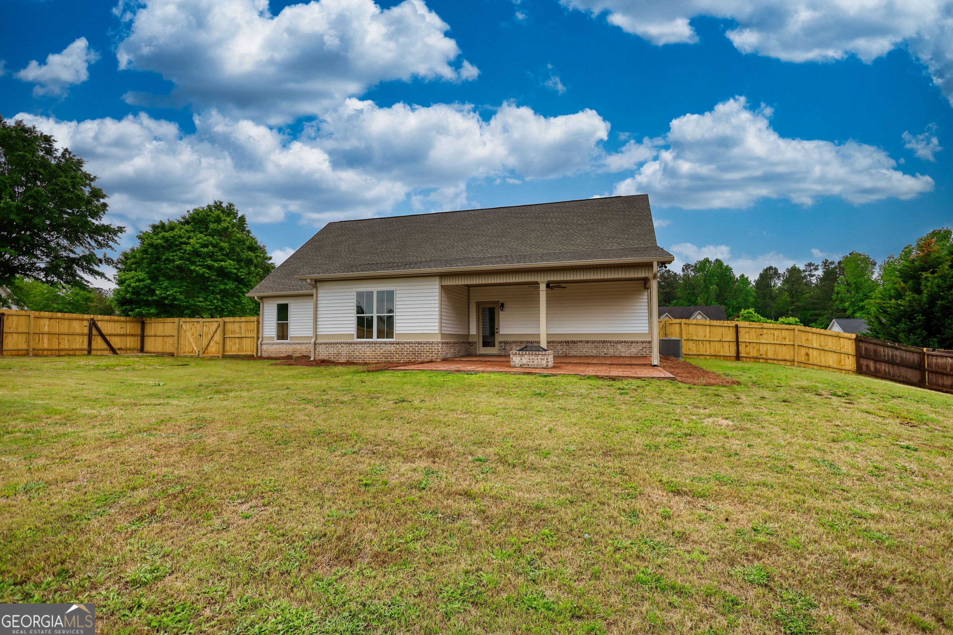 25 Oakbrook Lane