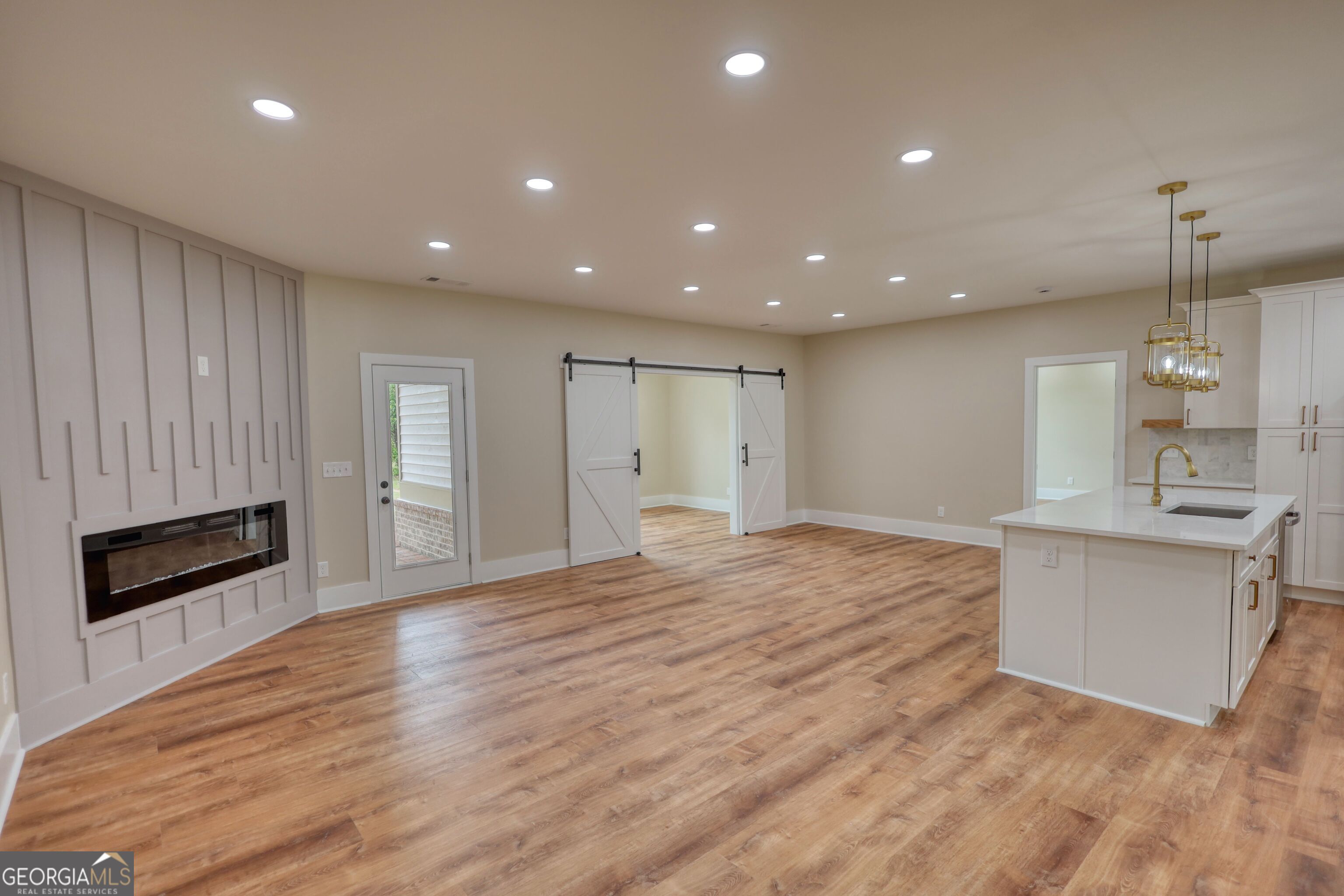 25 Oakbrook Lane