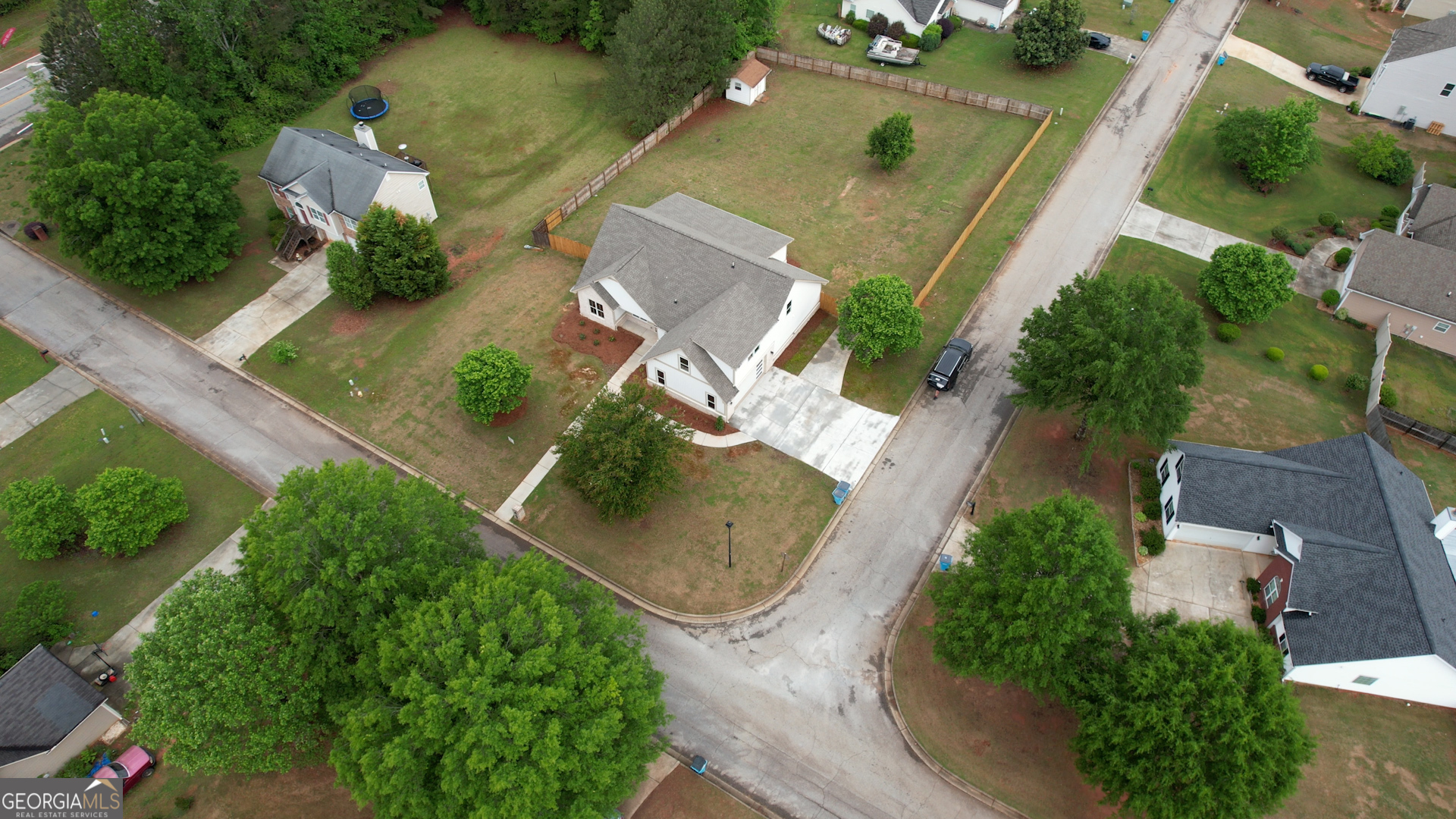 25 Oakbrook Lane