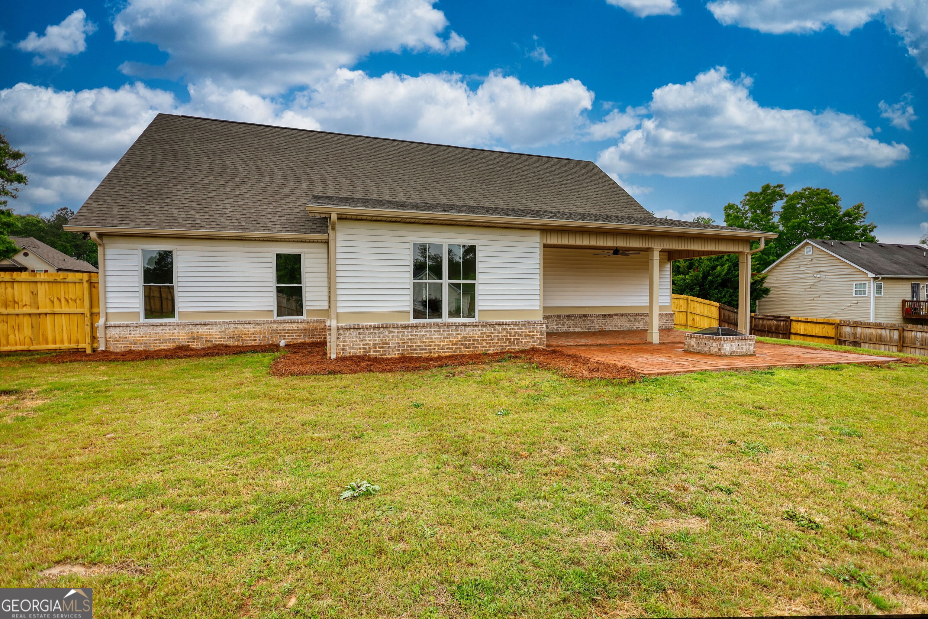 25 Oakbrook Lane