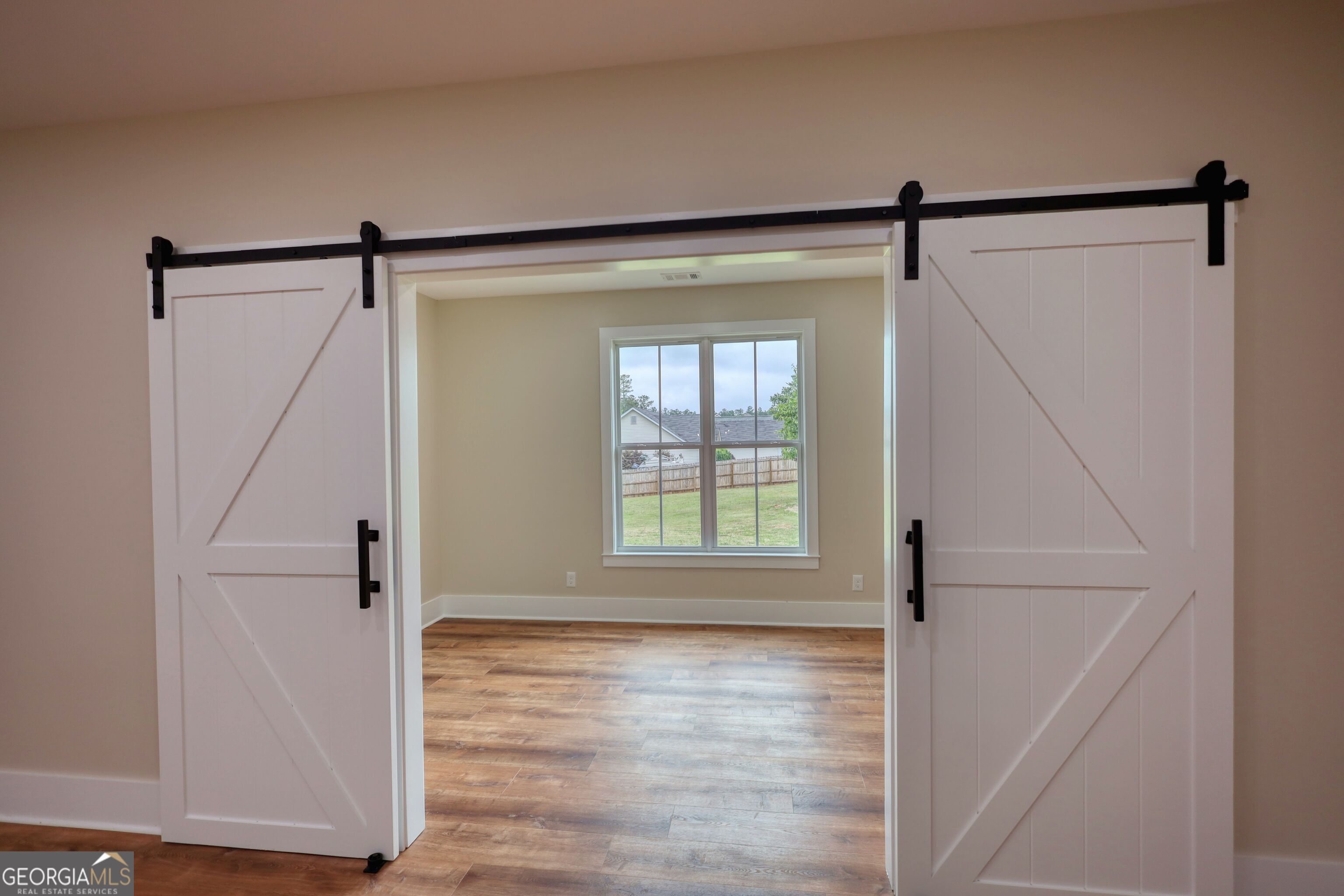 25 Oakbrook Lane