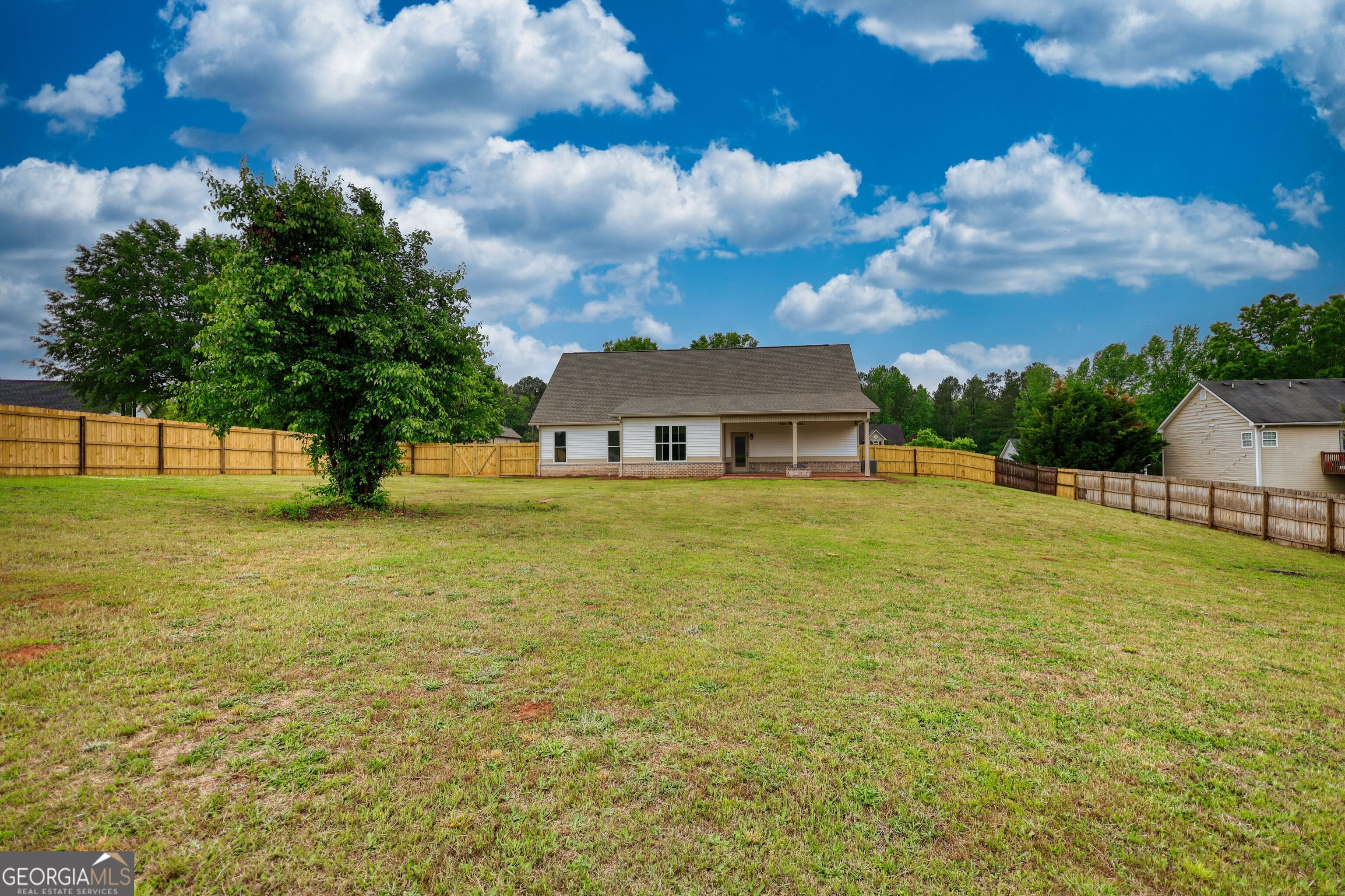 25 Oakbrook Lane