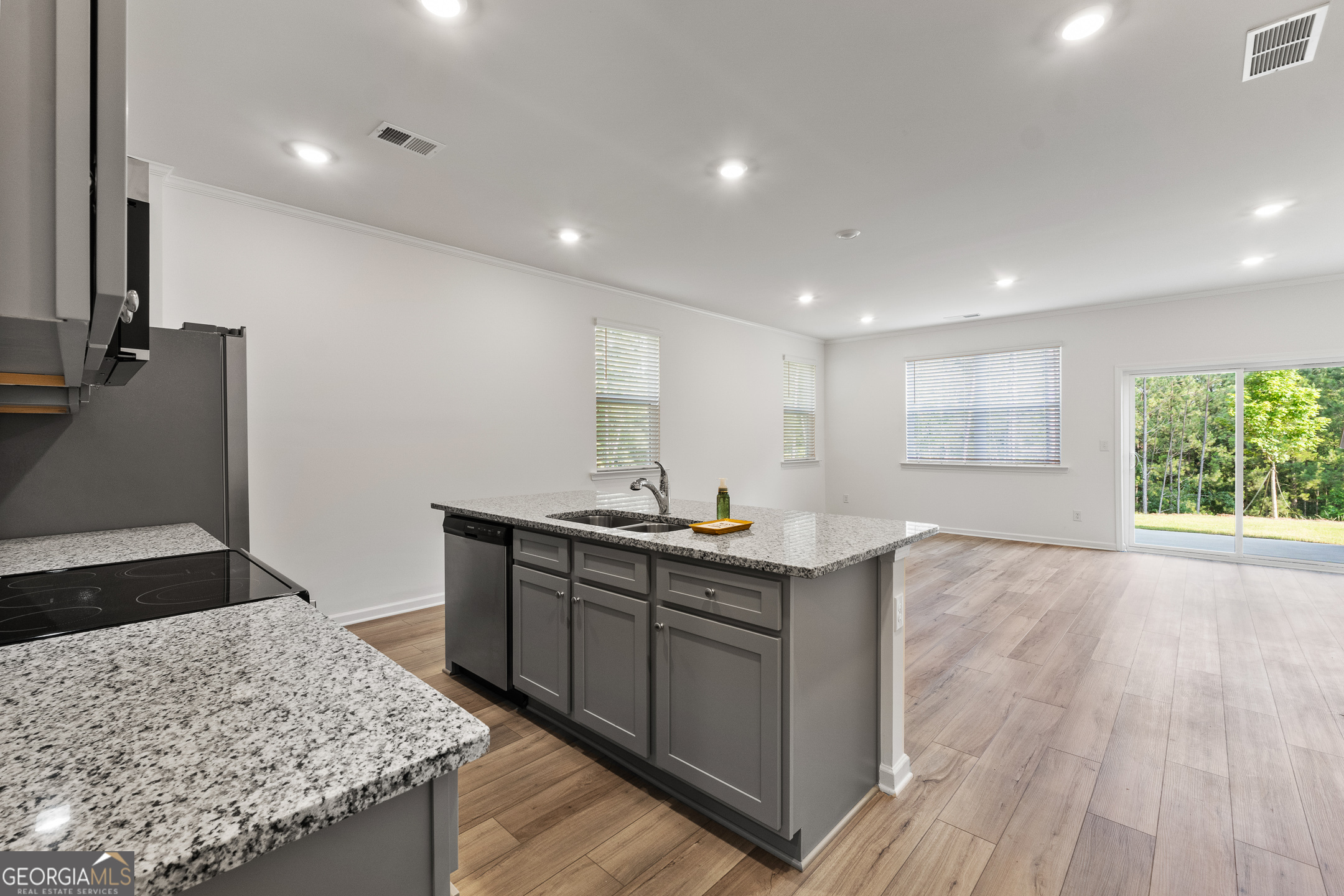 160 Hazel Dr