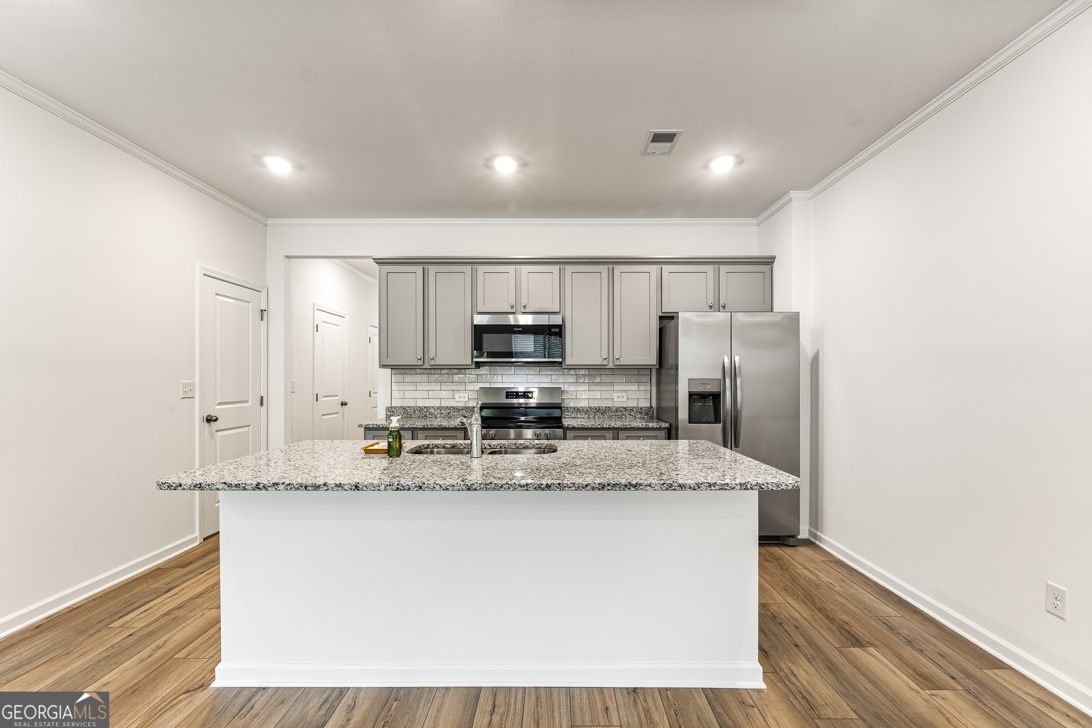 160 Hazel Dr