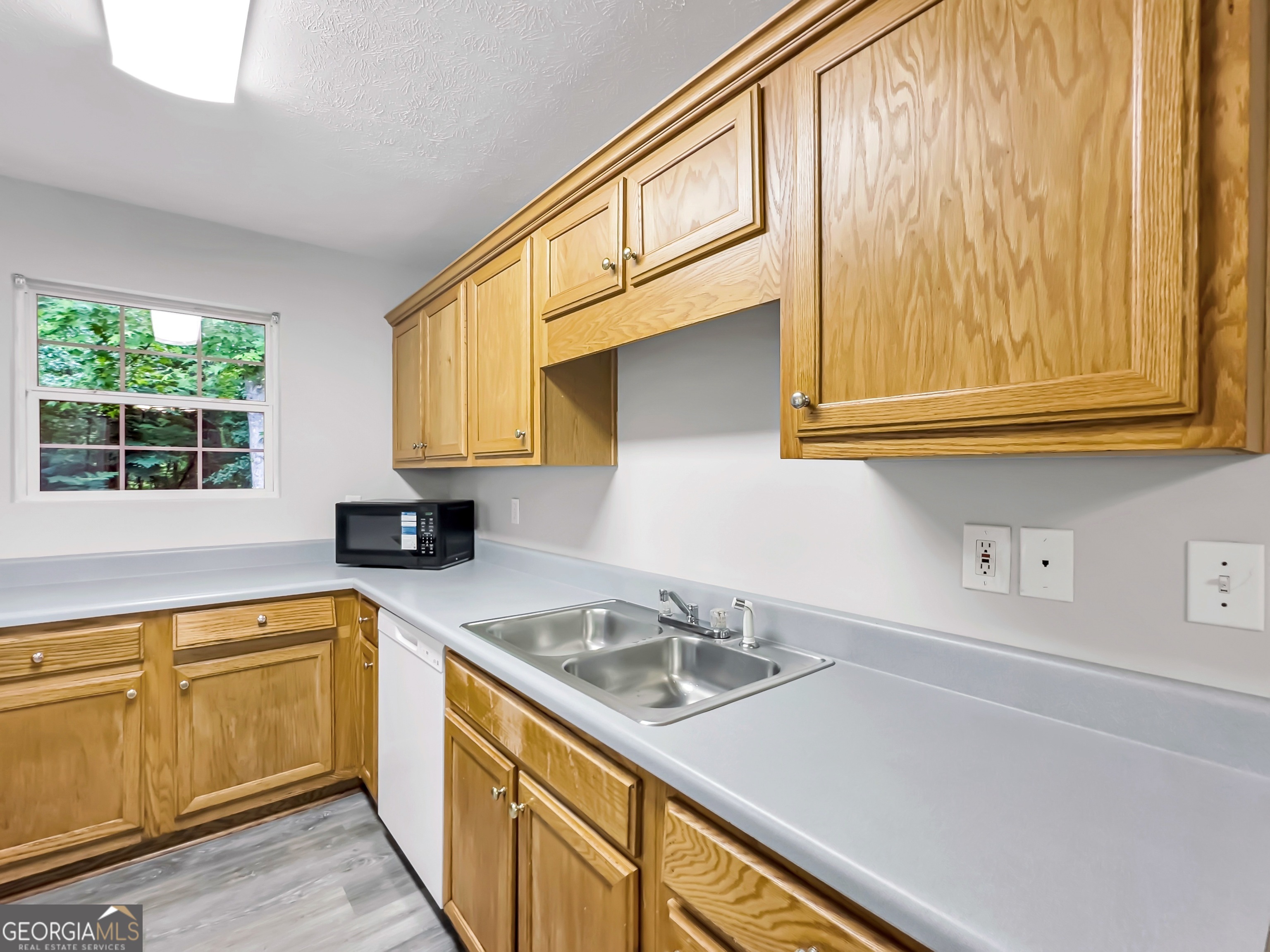 2039 Faith Cove